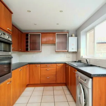 Image 3 - Devonshire Close, Bilton, CV22 7EE, United Kingdom - Apartment for rent