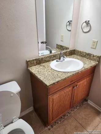 Image 7 - 9299 Ridge Fern, San Antonio, TX 78250, USA - House for sale