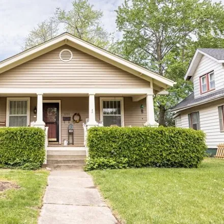 Buy this 3 bed house on 416 Hadley Avenue in Edwardsville, IL 62025