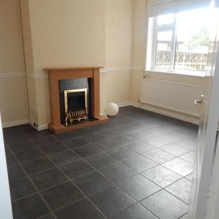 Rent this 3 bed townhouse on Bowbridge Road in Newark on Trent, NG24 4DG