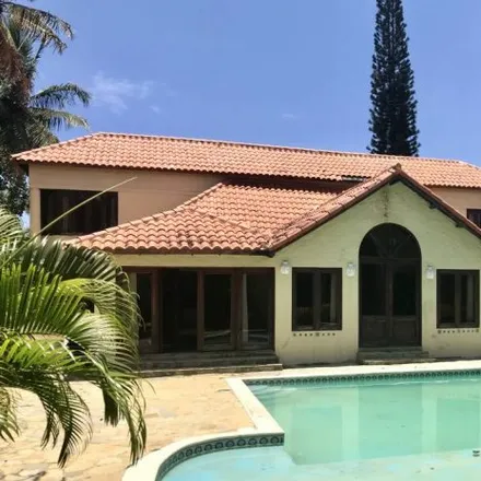 Buy this studio house on Luxury Villas $ 870