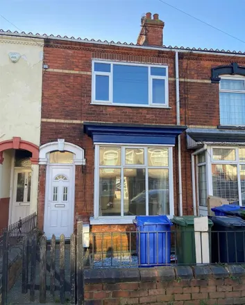 Rent this 3 bed townhouse on 218 Brereton Avenue in Cleethorpes, DN35 7QZ