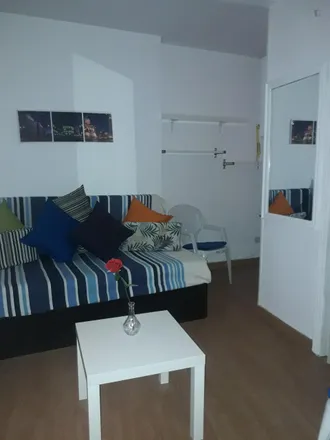 Rent this studio apartment on Madrid in Antigua Audiencia Provincial de Madrid (Sección de lo Civil), Calle de Ferraz