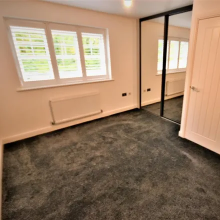 Image 6 - Llys y Groes, Wrexham, LL13 7AG, United Kingdom - Townhouse for rent