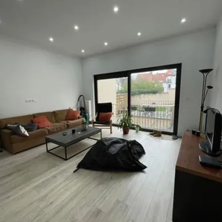 Rent this 3 bed apartment on Avenue d'Auderghem - Oudergemlaan 115 in 1040 Etterbeek, Belgium