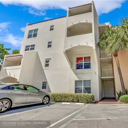 Buy this 1 bed condo on 2840 Northeast 14th Street Causeway in Country Club Isles, Pompano Beach