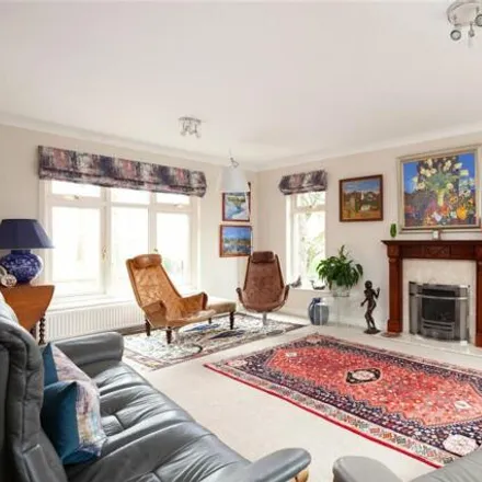 Image 2 - The Avenue, York, YO30 6AS, United Kingdom - Townhouse for sale