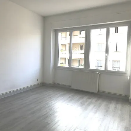 Image 1 - 36 Rue du Docteur Eynard, 26300 Bourg-de-Péage, France - Apartment for rent