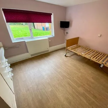 Image 3 - Moorfield Close, Swinton, M27 0FN, United Kingdom - House for rent