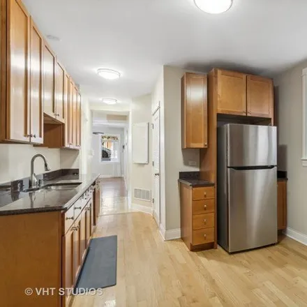 Image 4 - 2161 North Oakley Avenue, Chicago, IL 60647, USA - Condo for rent