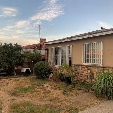 Image 3 - Tweedy Mile Business District, 9852 San Miguel Avenue, South Gate, CA 90280, USA - House for sale