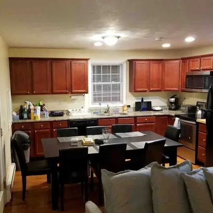 Rent this 2 bed townhouse on Providence