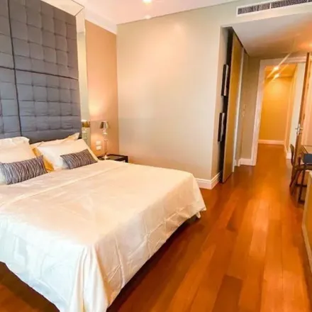 Rent this 3 bed apartment on 21/2 in Soi Sukhumvit 24, Khlong Toei District