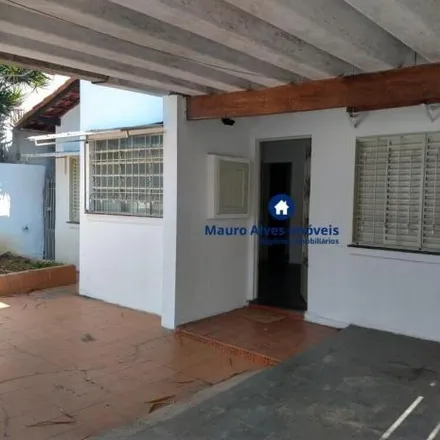 Buy this 3 bed house on Unidade Básica de Saúde - Vila da Prata in Rua Joaquim Cardoso 200, Vila da Prata