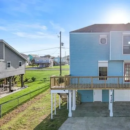 Buy this 2 bed house on 4184 San Jacinto Drive in Galveston, TX 77554