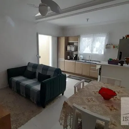 Buy this 2 bed apartment on Rua Quadrangular in Ingleses do Rio Vermelho, Florianópolis - SC