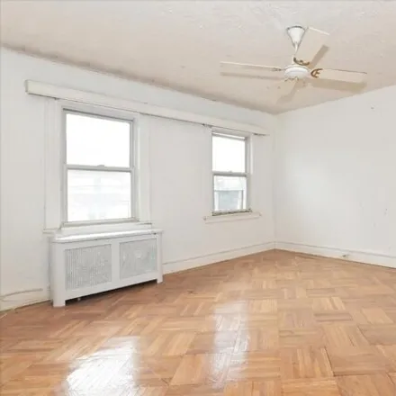 Image 7 - 188-21 Quencer Road, New York, NY 11412, USA - House for sale