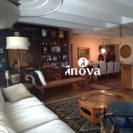 Image 1 - Avenida Doutor Fidelis, Centro, Uberaba - MG, 38015-020, Brazil - Apartment for sale