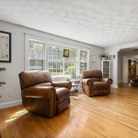 Image 3 - 12 Maple Road, Melrose, MA 02176, USA - House for sale