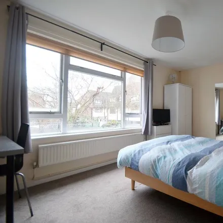 Rent this 1 bed house on London in E1 4PB, United Kingdom