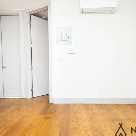 Rent this 1 bed apartment on Citi Bike in Hancock Street, New York