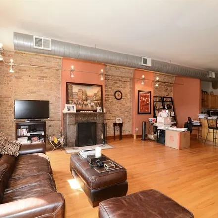 Rent this 1 bed apartment on 1338-1340 West Madison Street in Chicago, IL 60607