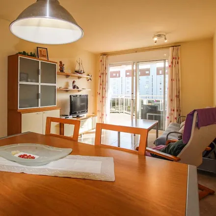Rent this 2 bed apartment on 43300 Mont-roig del Camp