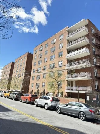 Image 2 - 34-20 Parsons Boulevard, New York, NY 11354, USA - Apartment for sale