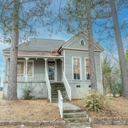 Buy this 3 bed house on 1610 Orchard Avenue in Macon, GA 31201