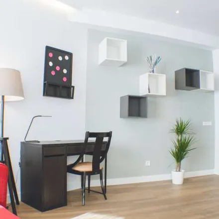Rent this 2 bed apartment on Calle de Palos de la Frontera in 28012 Madrid, Spain