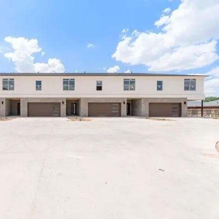 Image 1 - 210 Homestead Avenue, Lubbock, TX 79416, USA - House for rent
