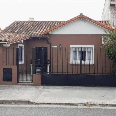 Buy this 3 bed house on Martín Rodríguez 1870 in Partido de San Isidro, B1607 DCK Villa Adelina