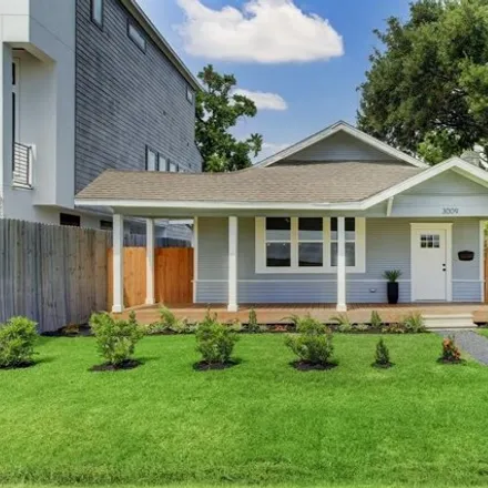 Rent this 3 bed house on 386 Ennis Street in Houston, TX 77003