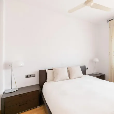 Rent this 3 bed apartment on Carrer de los Castillejos in 280, 08025 Barcelona