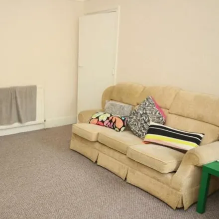 Image 4 - Lonsdale Court, Coniston Avenue, Newcastle upon Tyne, NE2 3HA, United Kingdom - Apartment for rent
