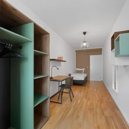 Rent this 6 bed apartment on OC Stadtmitte in Friedrichstraße 63, 10117 Berlin