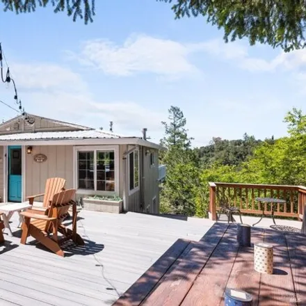 Buy this 3 bed house on 2488 Riverview Drive in Del Rio Woods, Healdsburg