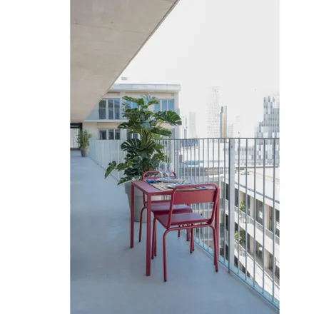 Rent this 4studio apartment on Avinguda de Francesc Botey in 08930 Sant Adrià de Besòs, Spain