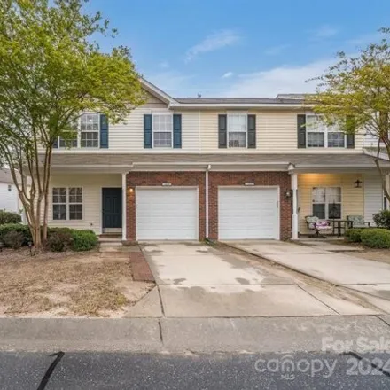 Buy this 3 bed townhouse on 13660 Singleleaf Lane in Charlotte, NC 28278