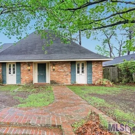 Buy this 3 bed house on 8709 Wakefield Avenue in Tara, Baton Rouge