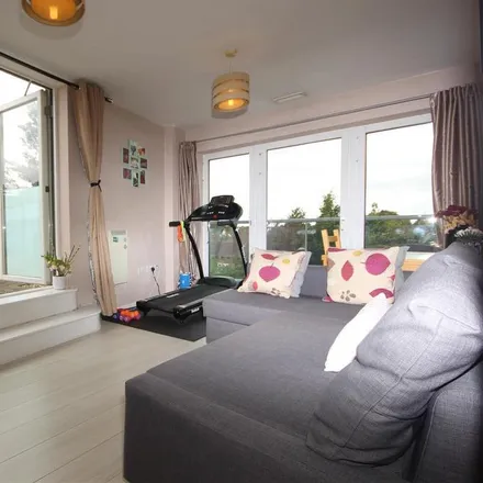 Rent this 1 bed apartment on 78-103 Banstead Court in London, W12 0QH