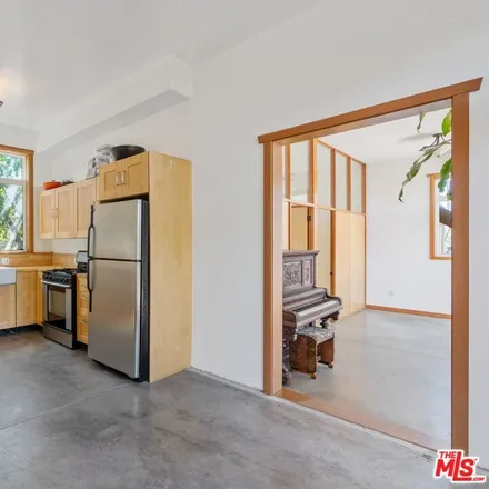 Image 5 - 1522 Liberty Street, Los Angeles, CA 90026, USA - House for rent