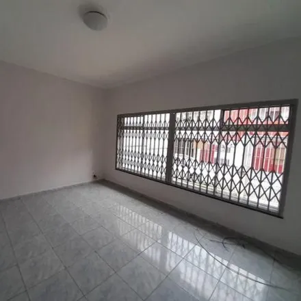 Rent this 4 bed house on Rua Gaspar Afonso 86 in Mooca, São Paulo - SP