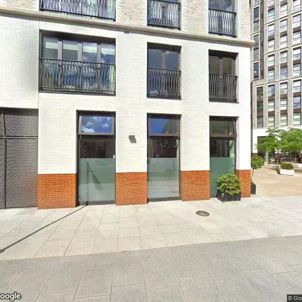 Rent this 3 bed apartment on Delphini Apartments in Library Street, London