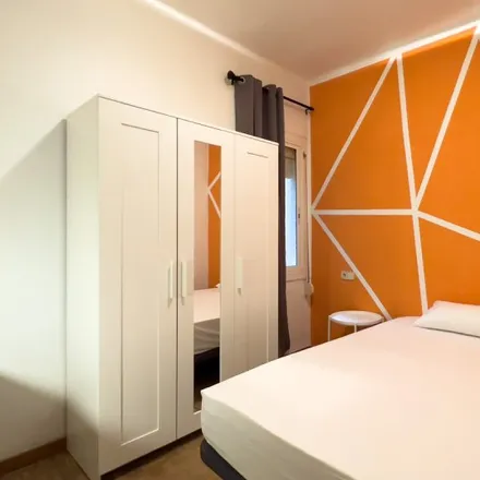 Rent this 6 bed room on Carrer de la Riera Blanca in 08094 l'Hospitalet de Llobregat, Spain