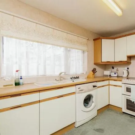 Image 5 - Oakleigh Gardens, Oldland Common, BS30 6RH, United Kingdom - House for sale