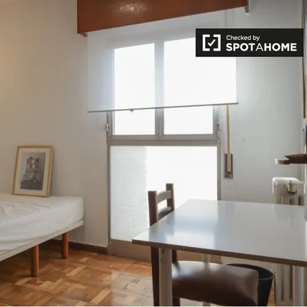 Rent this 7 bed room on Madrid in Griller Chef, Calle de Estébanez Calderón