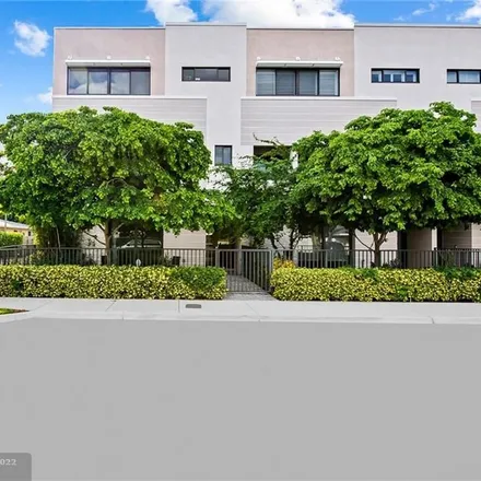 Image 1 - Jehovah Witness Kingdom Hall, Northeast 17th Terrace, Fort Lauderdale, FL 33304, USA - Townhouse for sale