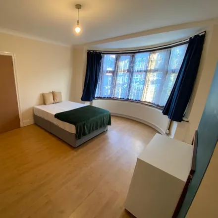 Rent this 1 bed room on Northwick Avenue in London, HA3 0AA