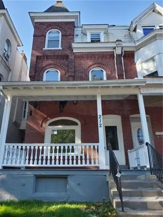 Rent this studio house on 223 South Clinton Street in Allentown, PA 18102